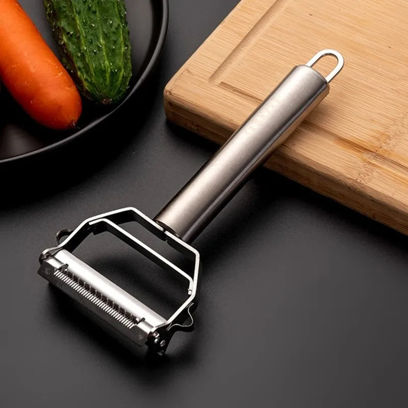 Cortador Inox – Praticidade para descascar e fatiar alimentos.